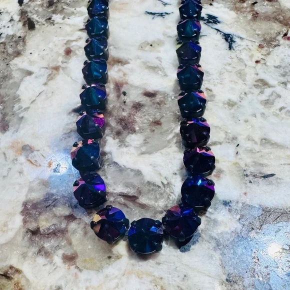 TOVA Volcano Sparkling Stud Oakland Smutt Crystal Necklace - Picture 7 of 15